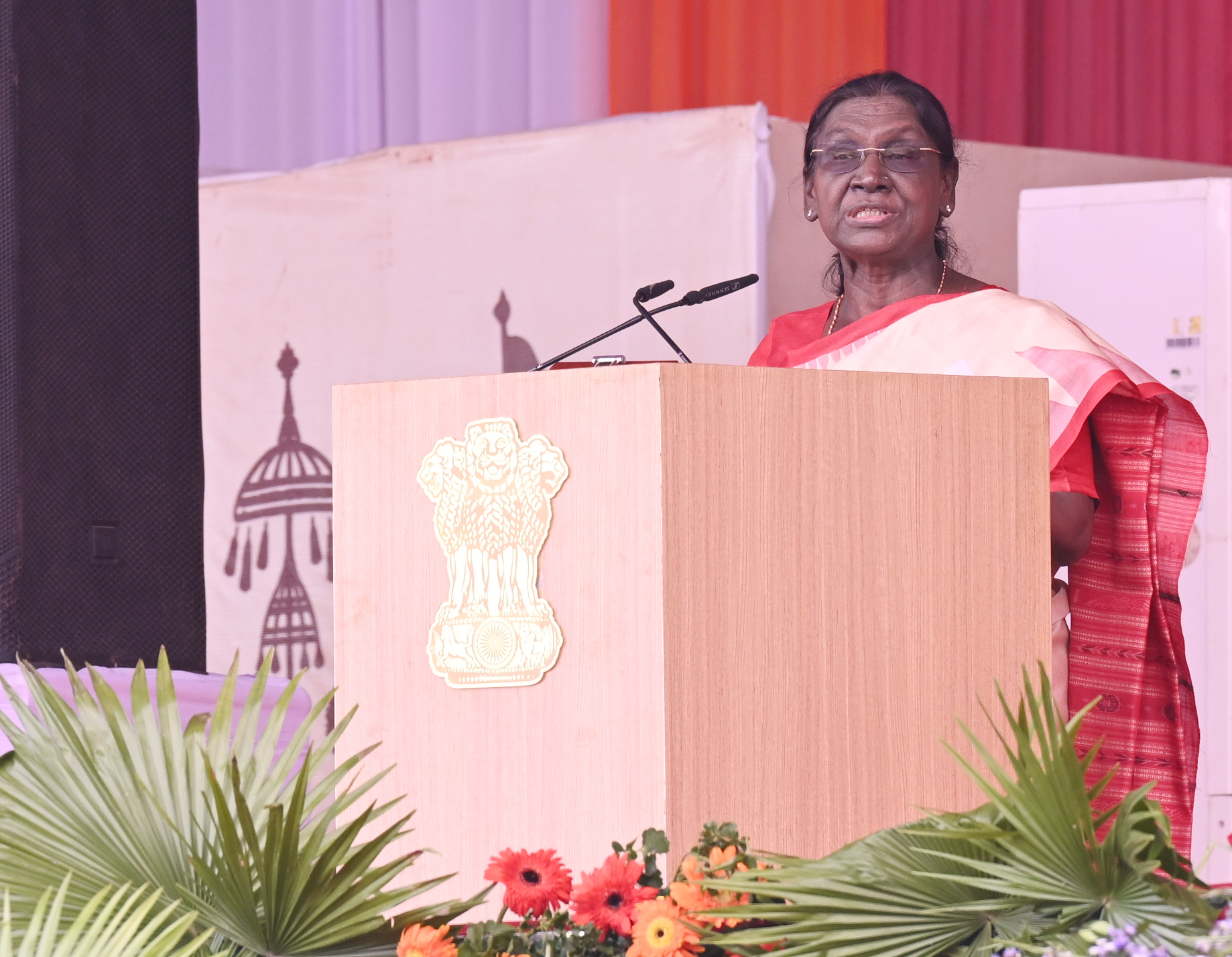 PRESIDENT OF INDIA GRACES PUBLIC PROGRAMME AT JAGDALPUR, CHHATTISGARH